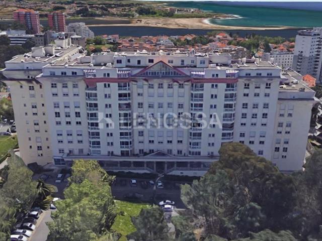 Loja venda em Porto, Aldoar