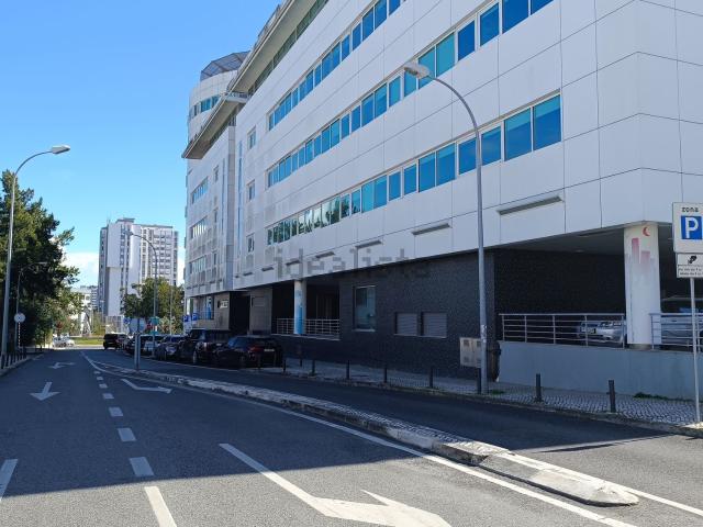 Loja alugar em Oeiras, Lisboa