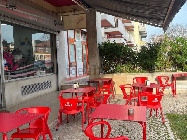 Loja alugar em Oeiras, Lisboa