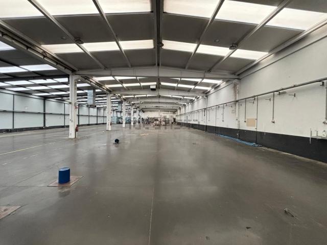 Armazém alugar em Moita, Baixa Da Banheira