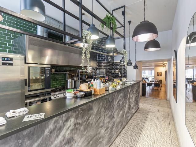 Armazém alugar em Porto, Cedofeita