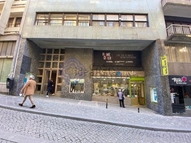 Armazém venda em Porto, Cedofeita