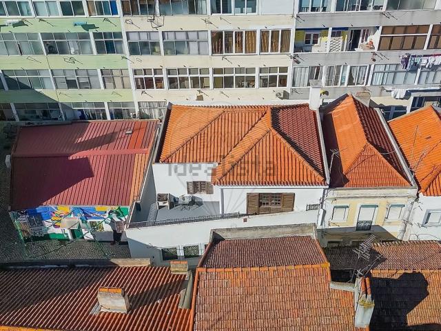 Armazém venda em Cova da Piedade, Almada
