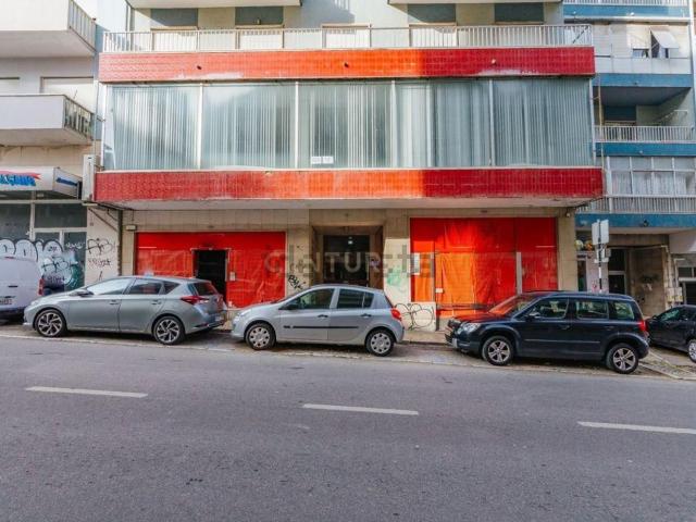 Loja alugar em Ginjal, Almada