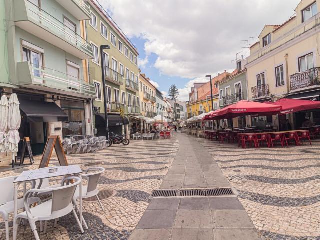 Loja venda em Cacilhas, Almada