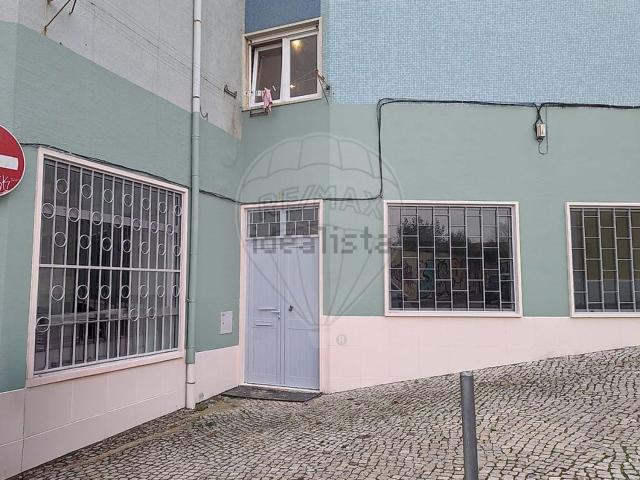 Armazém venda em Cova da Piedade, Almada