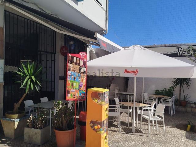 Loja alugar em Ginjal, Almada