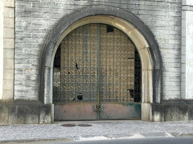 Armazém alugar em Almeirim, Santarém