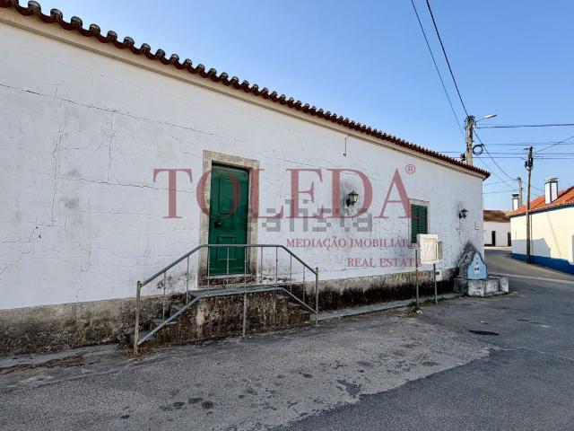Armazém venda em Santarém