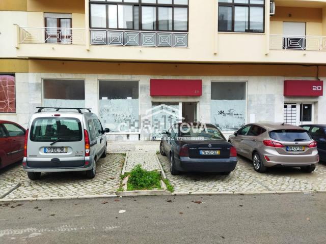 Loja venda em Verderena, Setúbal