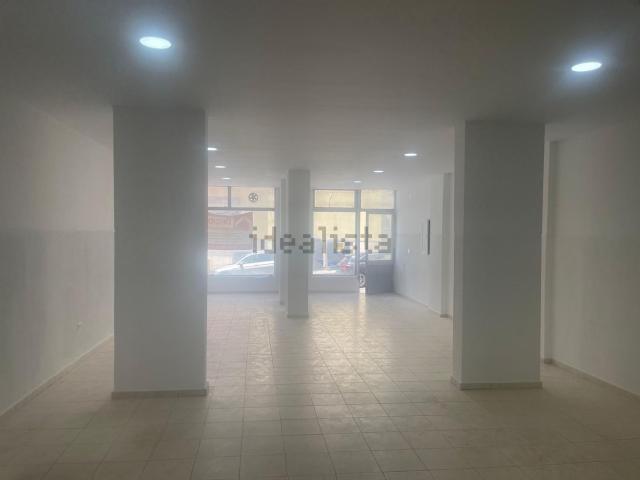 Armazém alugar em Casquilhos, Verderena