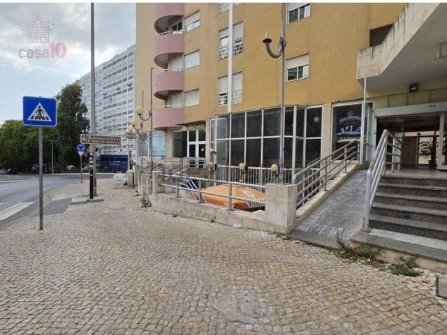 Loja venda em Verderena, Setúbal