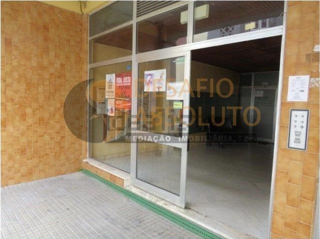 Loja venda em Verderena, Setúbal