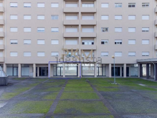 Loja alugar em Bouça de Pombal, Amarante