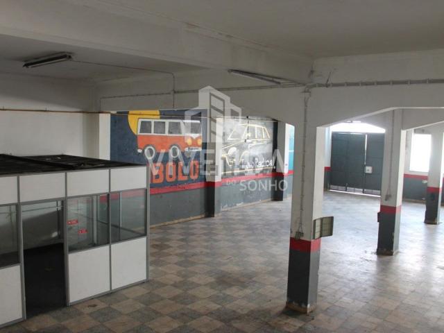 Armazém venda em Cruz de Pau, Seixal
