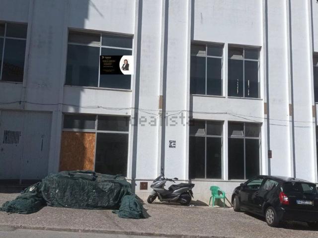 Armazém venda em Seixal, Amora