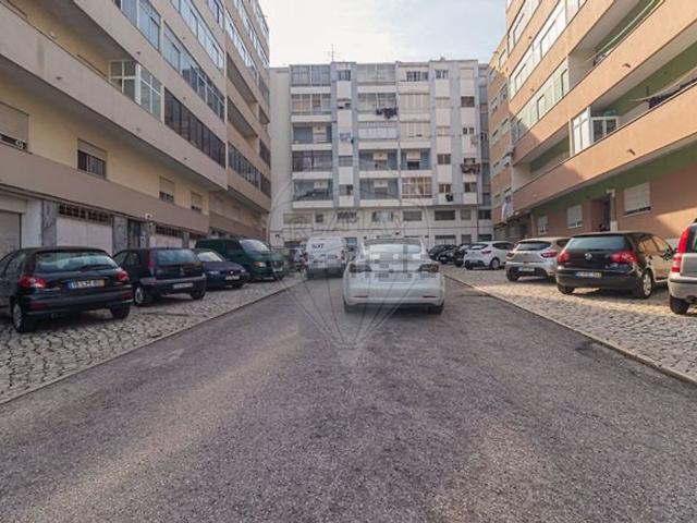 Armazém venda em Seixal, Amora