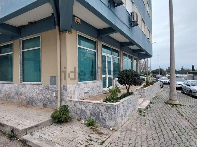 Loja alugar em Seixal, Amora