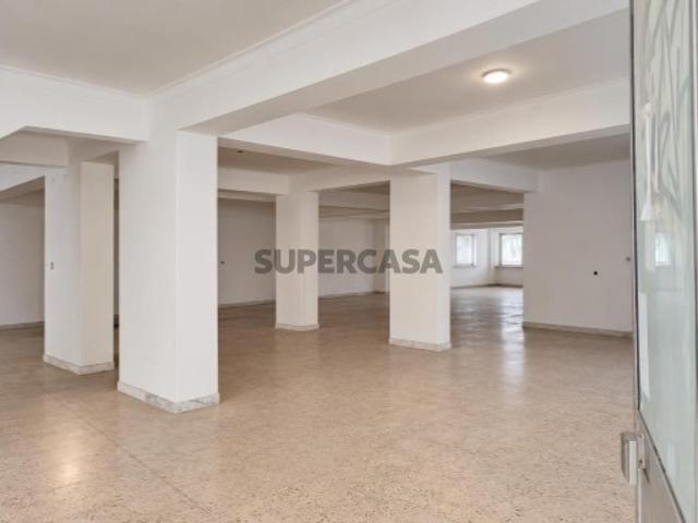 Armazém venda em Agualva-Cacém, Agualva e Mira-Sintra