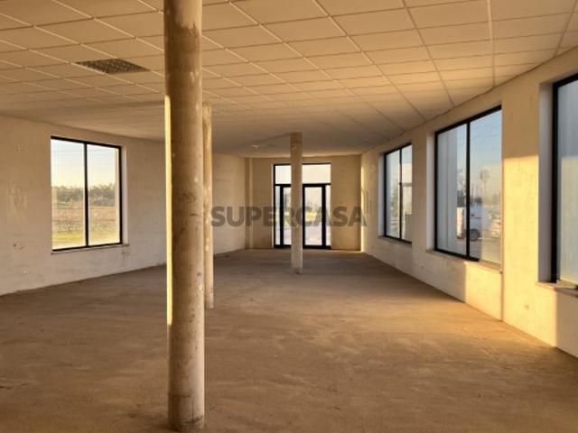 Armazém venda em Salvaterra De Magos, Santarém