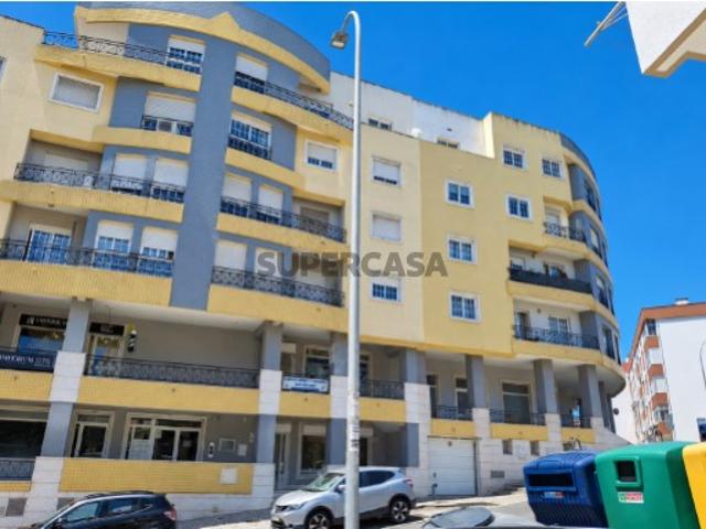 Armazém venda em Amadora, Lisboa