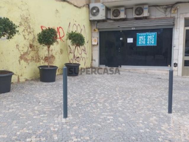Armazém venda em Lisboa