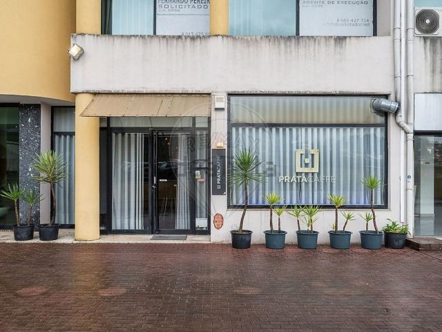 Loja venda em Gavião, Braga