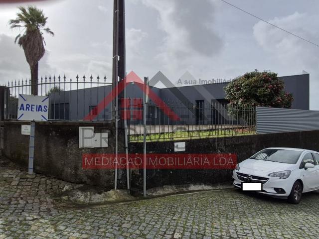 Armazém alugar em Santo Tirso, Porto