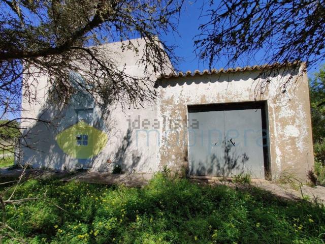 Armazém venda em Armação De Pêra, Faro