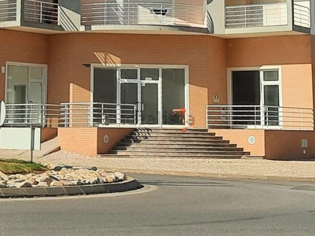 Loja venda em Urbanização Solário da Praia, Armação De Pêra