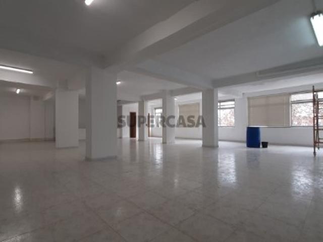 Armazém venda em Seixal, Amora