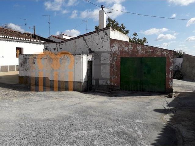 Garagem venda em Espírito Santo, Beja