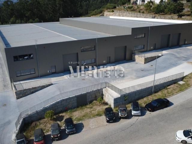 Armazém alugar em Minhoteira, Gavião