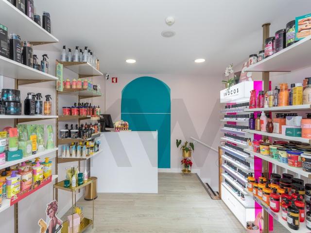 Loja venda em Baixa de Algés, Oeiras