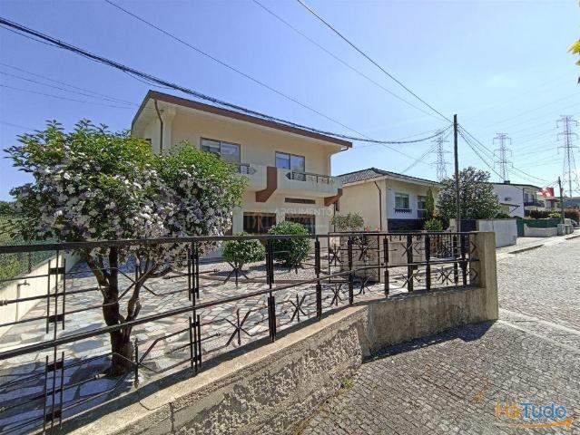 Ponto Comercial alugar em Maia