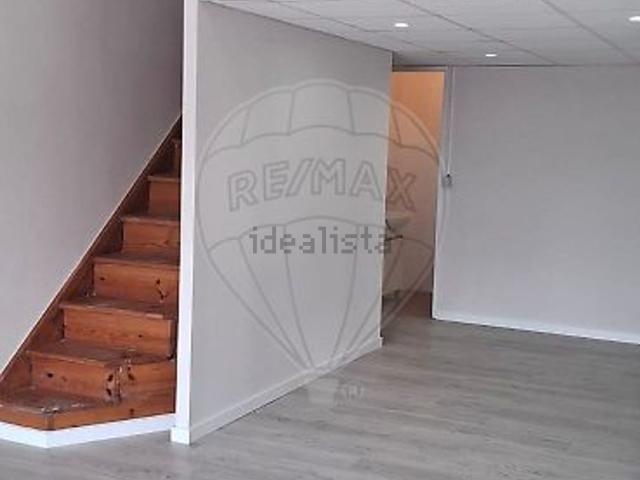 Loja venda em Seixal, Setúbal