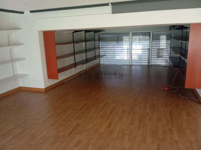 Loja alugar em Seixal, Setúbal