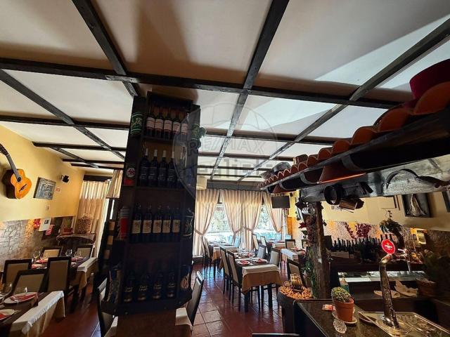 Loja venda em Santa Maria Da Feira, Aveiro