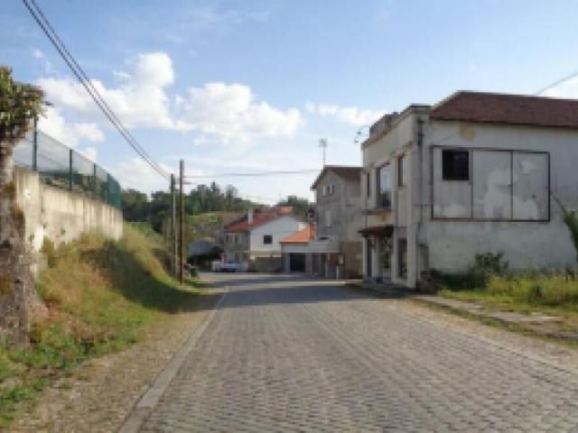 Loja venda em Nova Foz do Dão, Couto Do Mosteiro