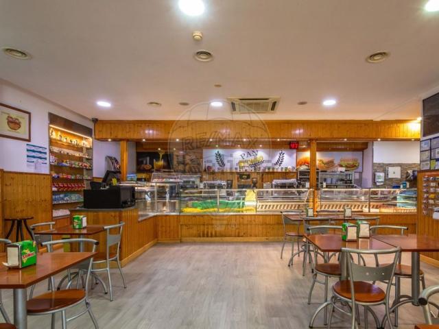 Loja venda em Azeitão (São Lourenço e São Simão), Setúbal