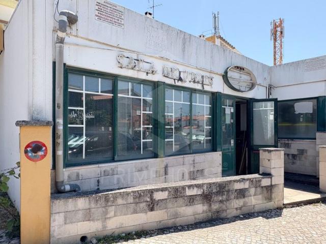 Loja venda em Azeitão (São Lourenço e São Simão), Setúbal