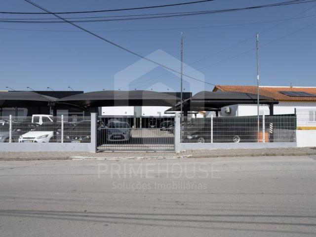 Armazém venda em Azeitão (São Lourenço e São Simão), Setúbal