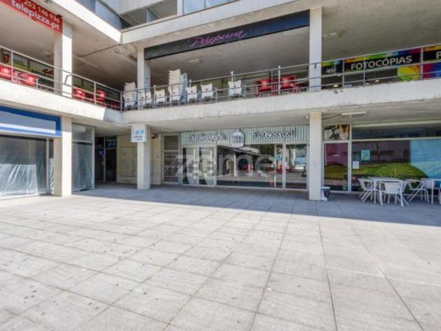 Loja venda em Guimarães, Braga
