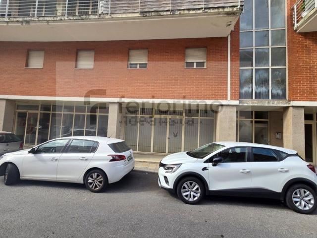 Loja alugar em Oliveira, São Paio e São Sebastião, Guimarães