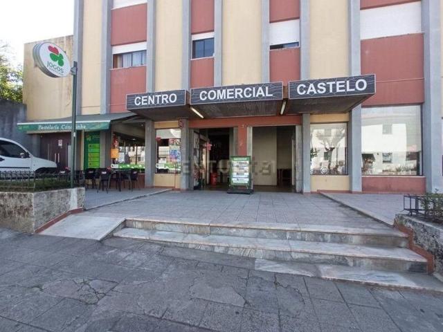 Ponto Comercial venda em Azurém, Azurém