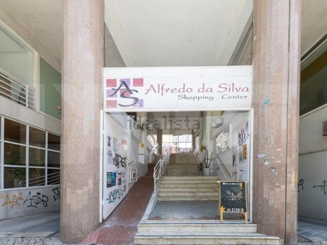 Loja venda em Bairro Ferroviário, Barreiro