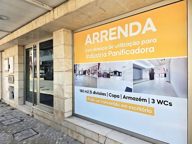 Loja alugar em Bairro Ferroviário, Barreiro
