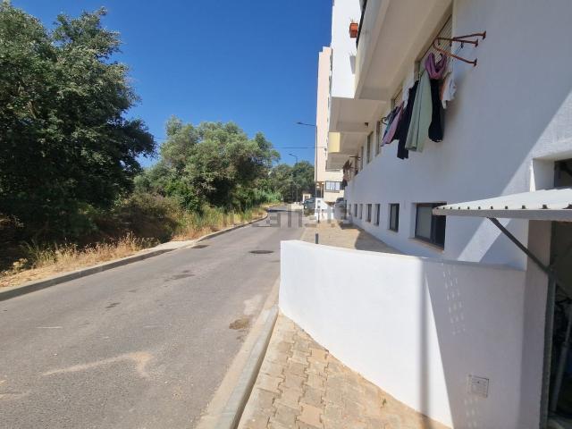 Armazém alugar em Portimão, Faro