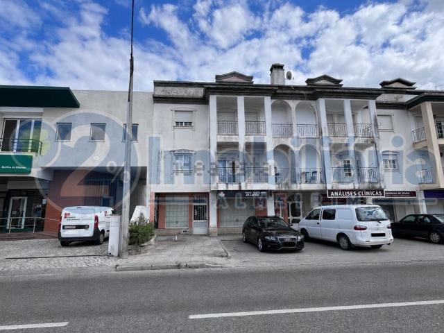 Loja venda em Cortiçóis, Almeirim