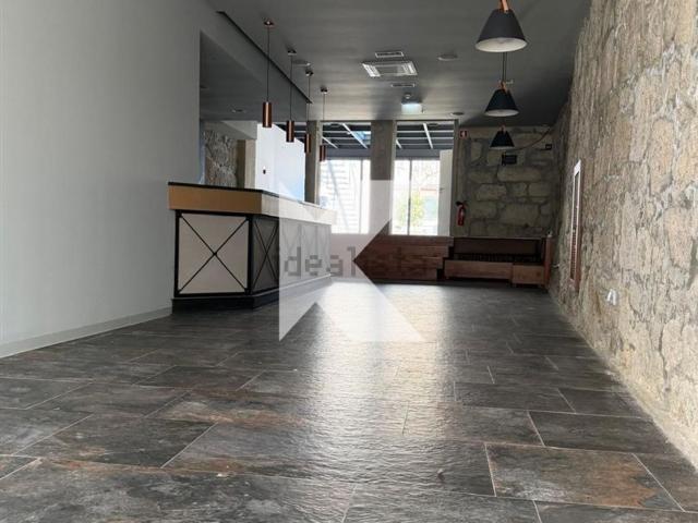 Loja alugar em Porto, Cedofeita